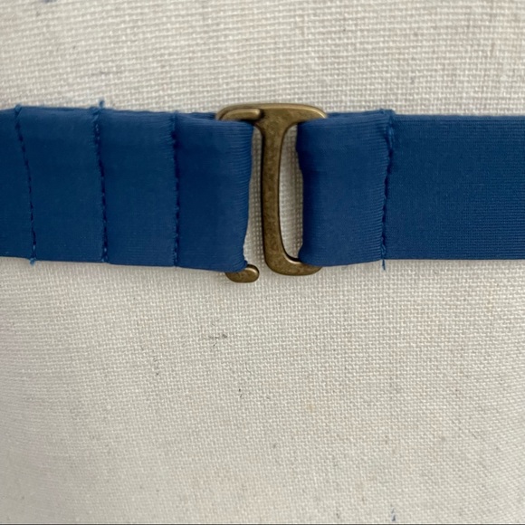 BECCA underwire halter bikini 32F(DDD) - Picture 5 of 9